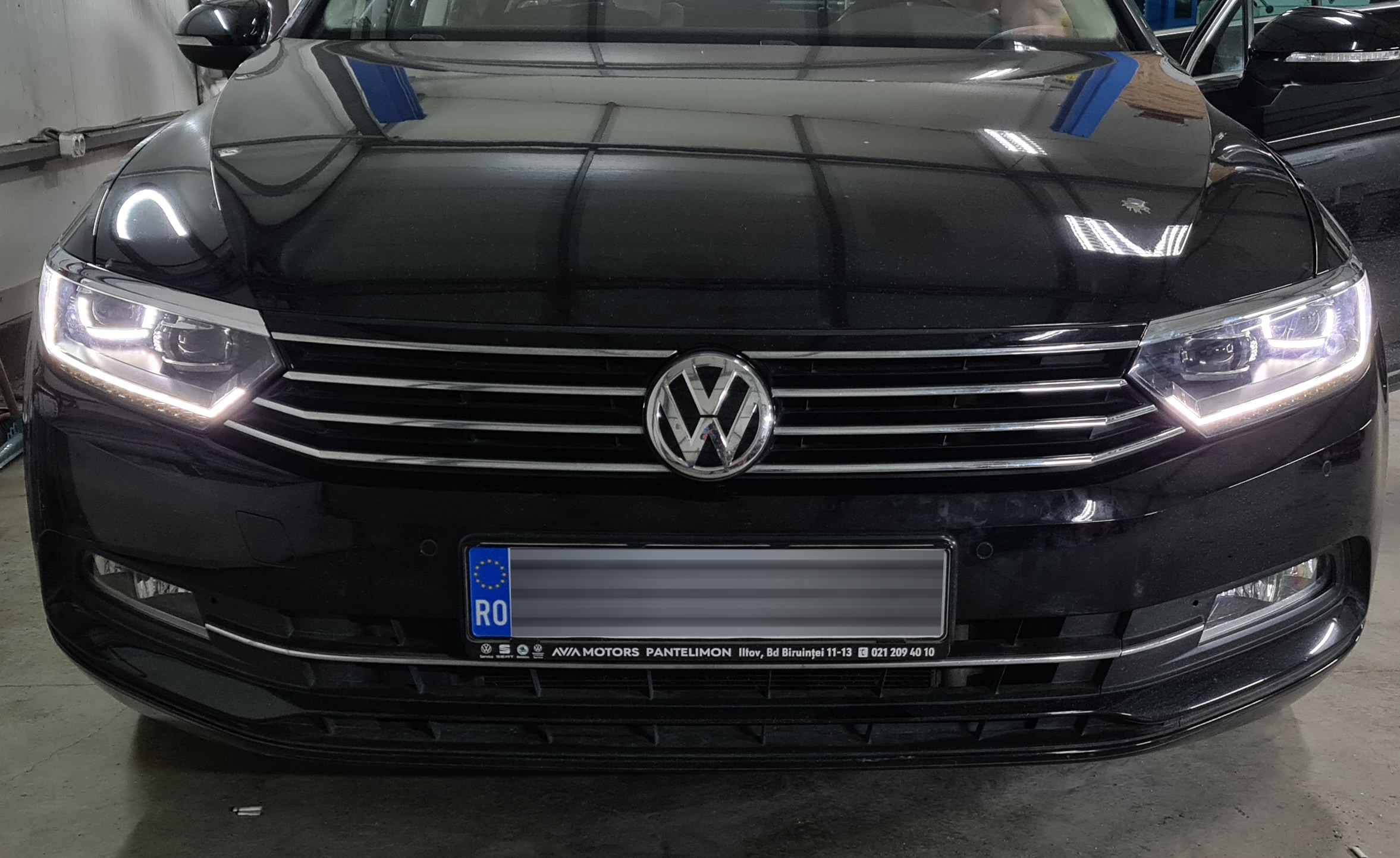 Montaj Faruri Highline LED Matrix Originale VW Passat B8 3G - Garage Retrofit / Electronica Codari & Adaptari